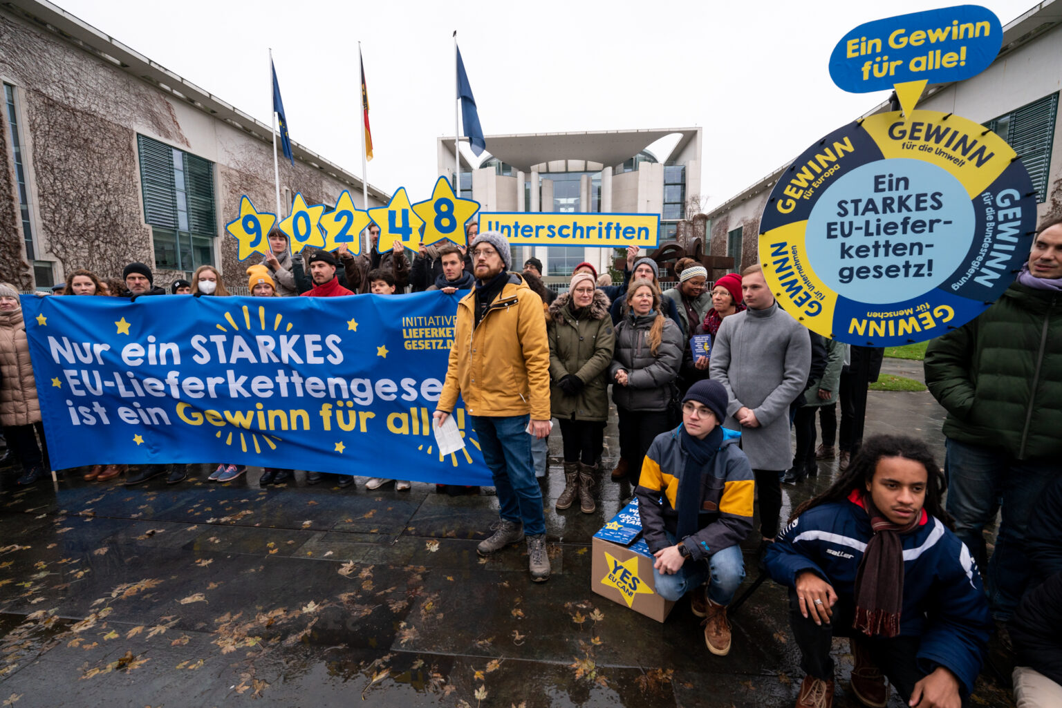 Petitionsübergabe: 90.000 Menschen Fordern Starkes EU ...